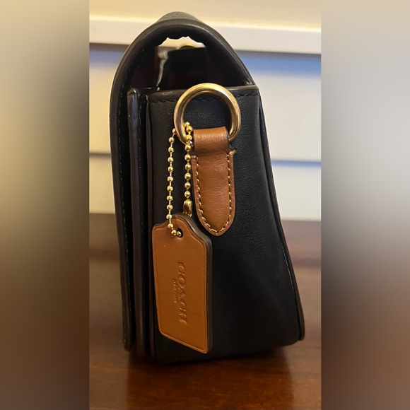 Sold - Picture 4 of 10